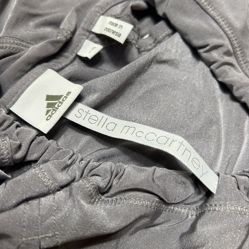 Gray Hooded Athletic Top - Picture 3 of 4